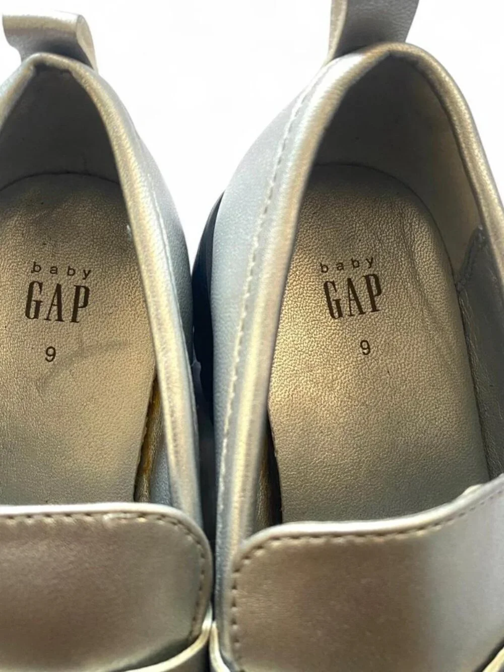BabyGap Girls' Silver and Black Loafers 9C